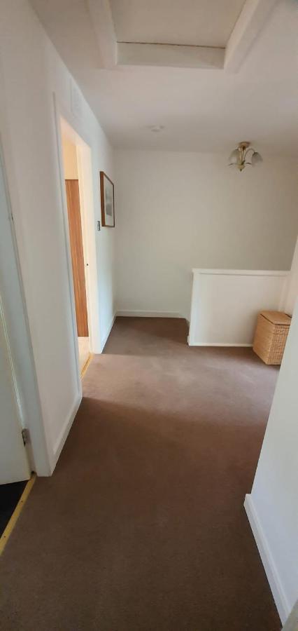 No 11 3 Bed Serviced Appartment Town Centre Girvan Exterior photo