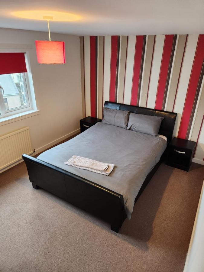 No 11 3 Bed Serviced Appartment Town Centre Girvan Exterior photo
